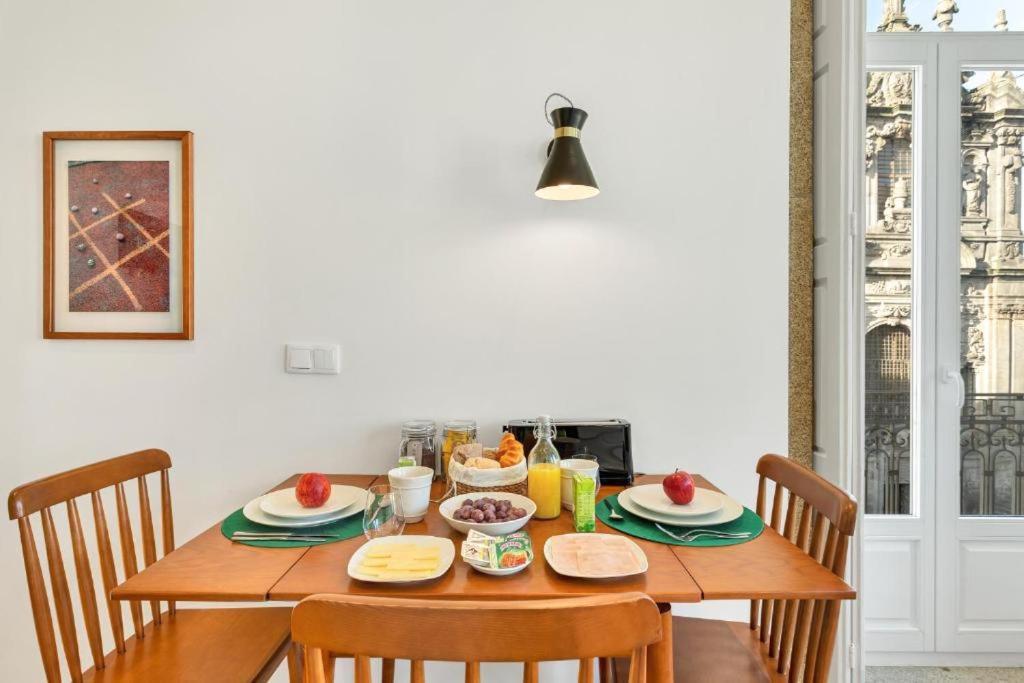Host Wise - Lovely Shinny Flats With Balcony - Clerigos Porto Cameră foto