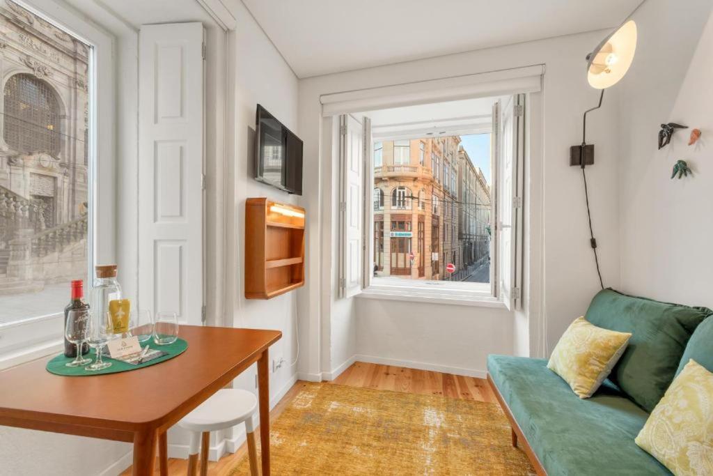 Host Wise - Lovely Shinny Flats With Balcony - Clerigos Porto Cameră foto